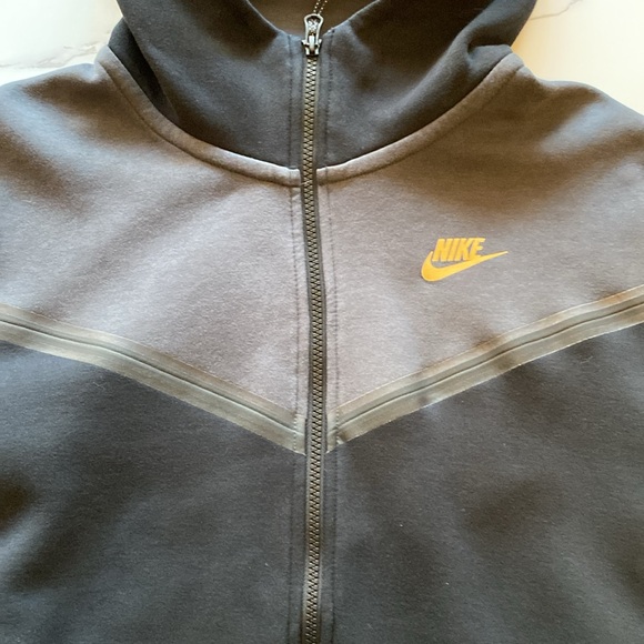 Nike Tech Jacket - Men's M - Picture 7 of 9